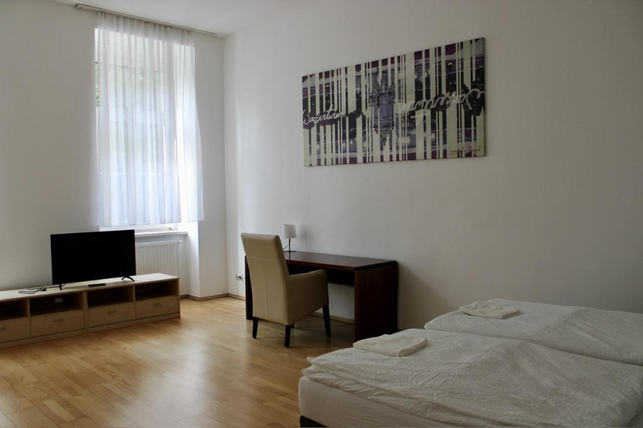 Linz City Appartements 24H Check-In Exterior photo